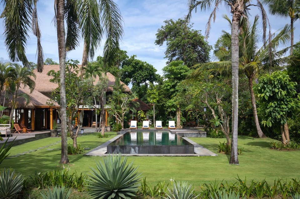 Property building, Swimming pool