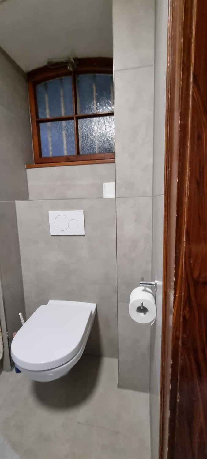 Toilet, Bathroom