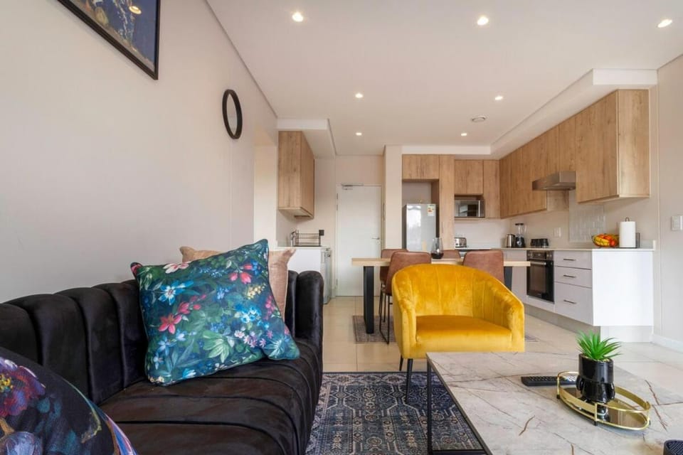 #Alimamaspaces The Rob's Sandton Gate Apartment in Sandton