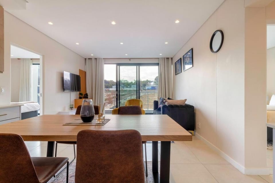 #Alimamaspaces The Rob's Sandton Gate Apartment in Sandton