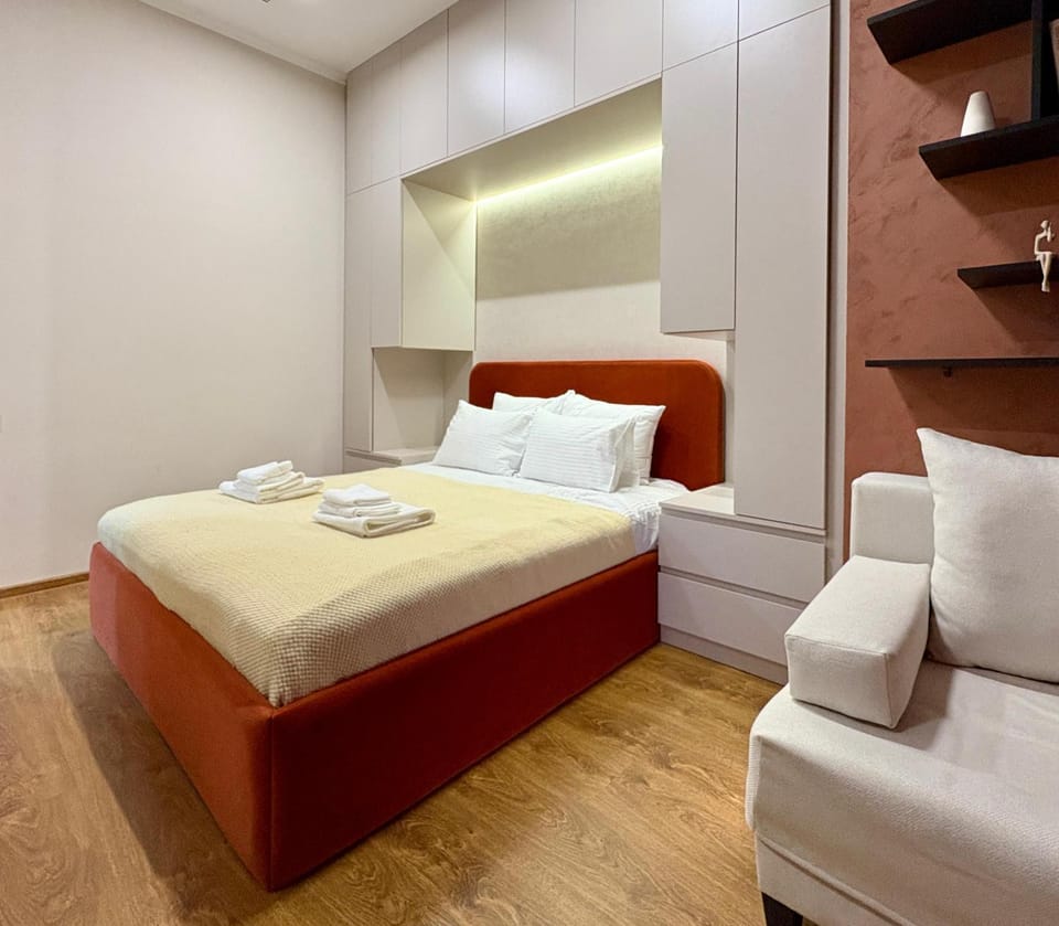 Bed, Bedroom, towels, wardrobe