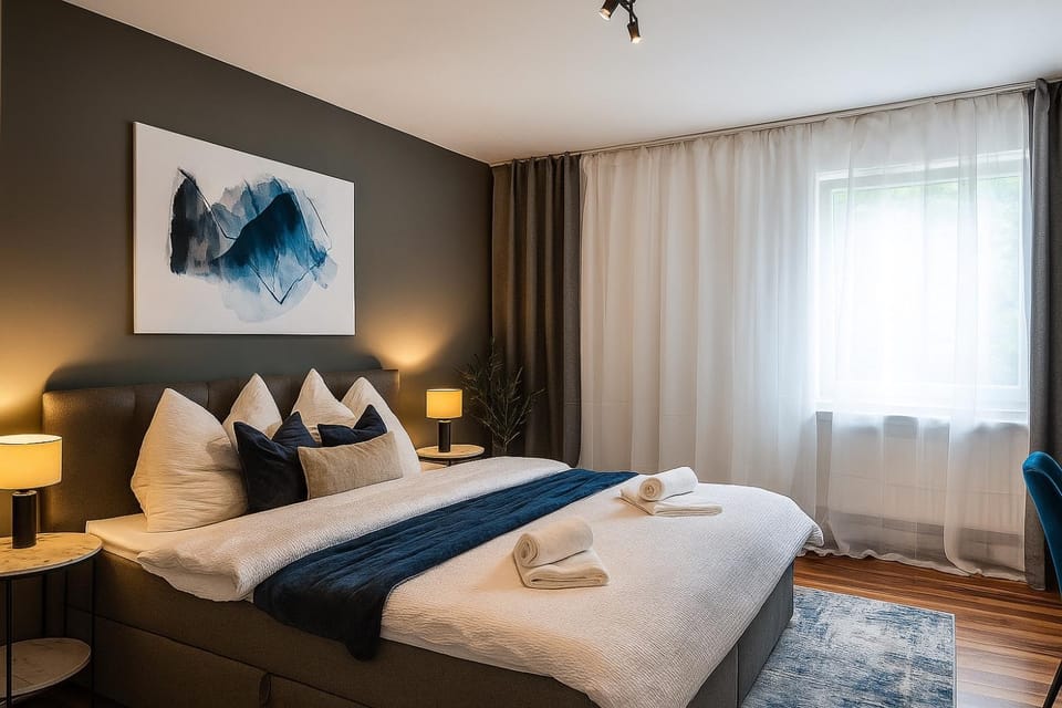Bed, Photo of the whole room, Bedroom