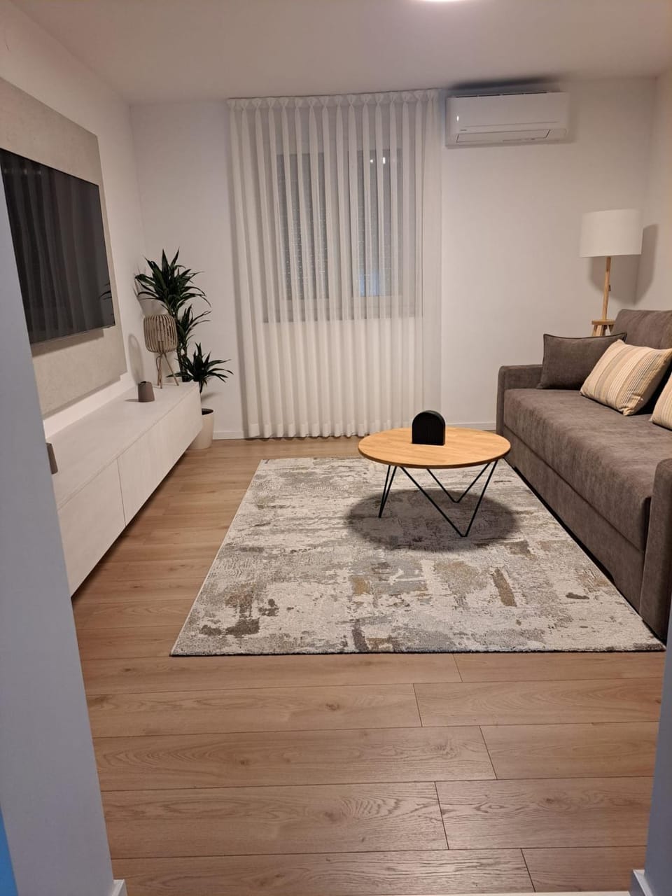 Bed, Living room, Seating area