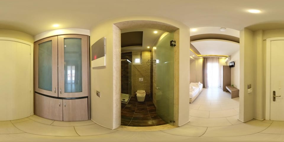 Bathroom, Living room