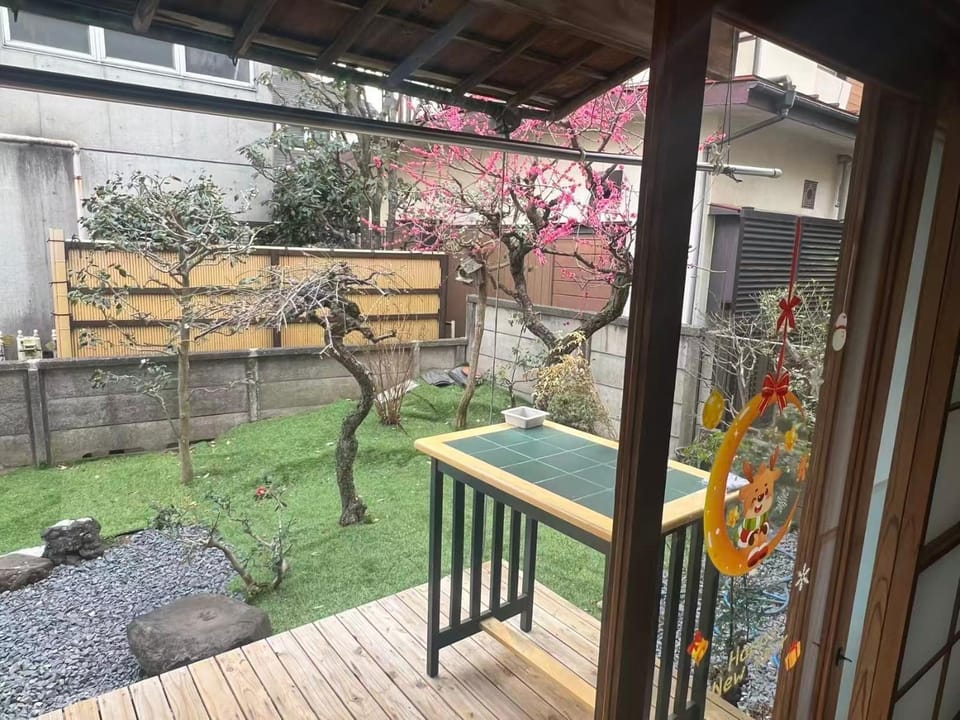 View (from property/room), Balcony/Terrace, Garden view