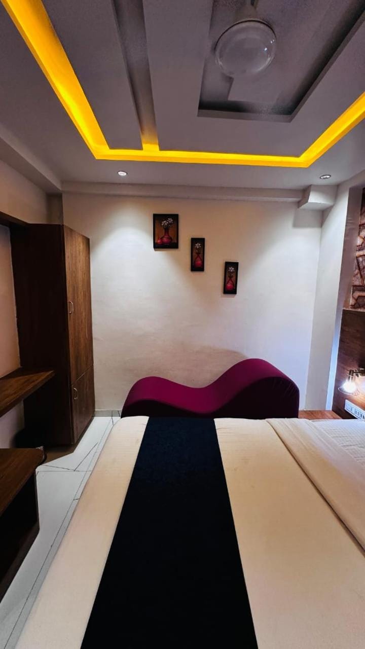 Hotel Lotus Lide Hotel in Gandhinagar