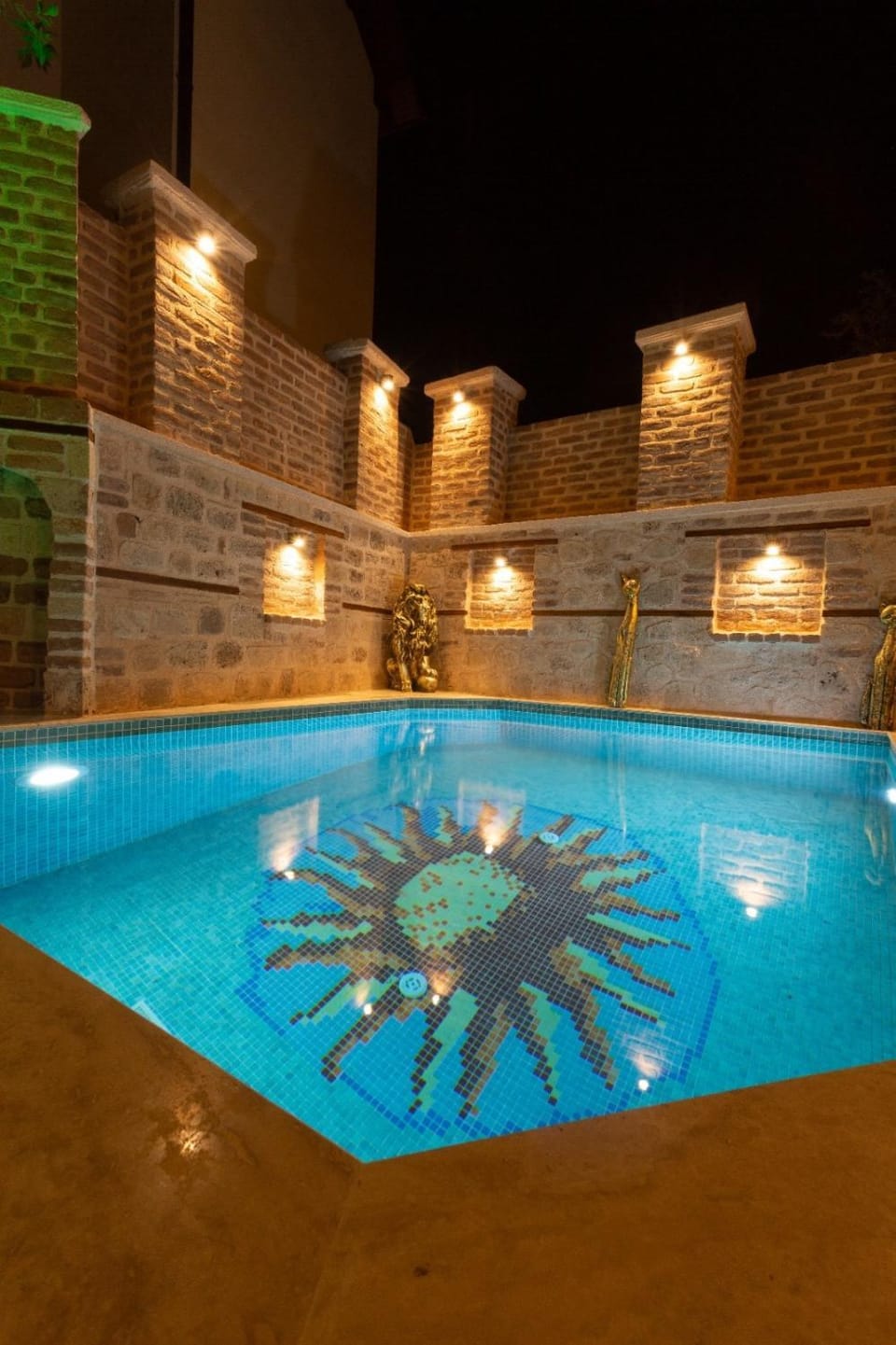 Pool view, Swimming pool, Swimming pool