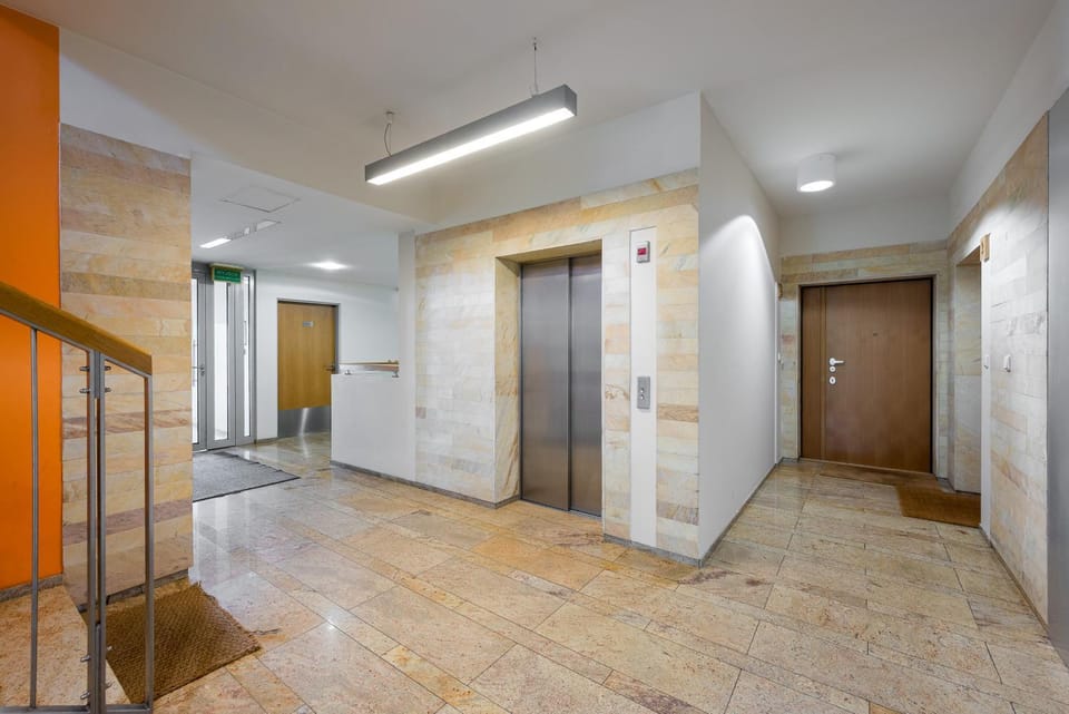 elevator