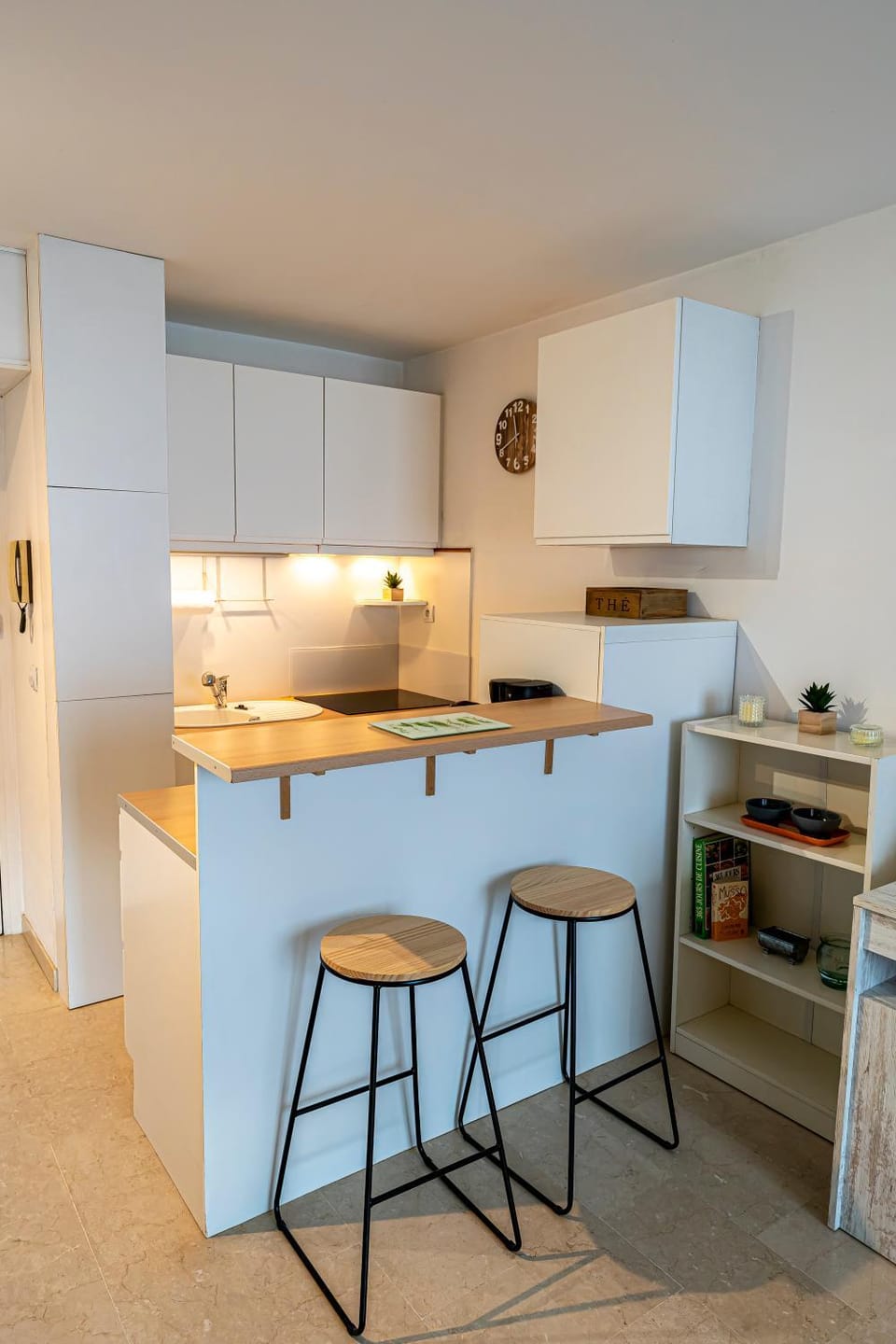 Studio chaleureux, centre de Mougins Apartment in Mouans-Sartoux