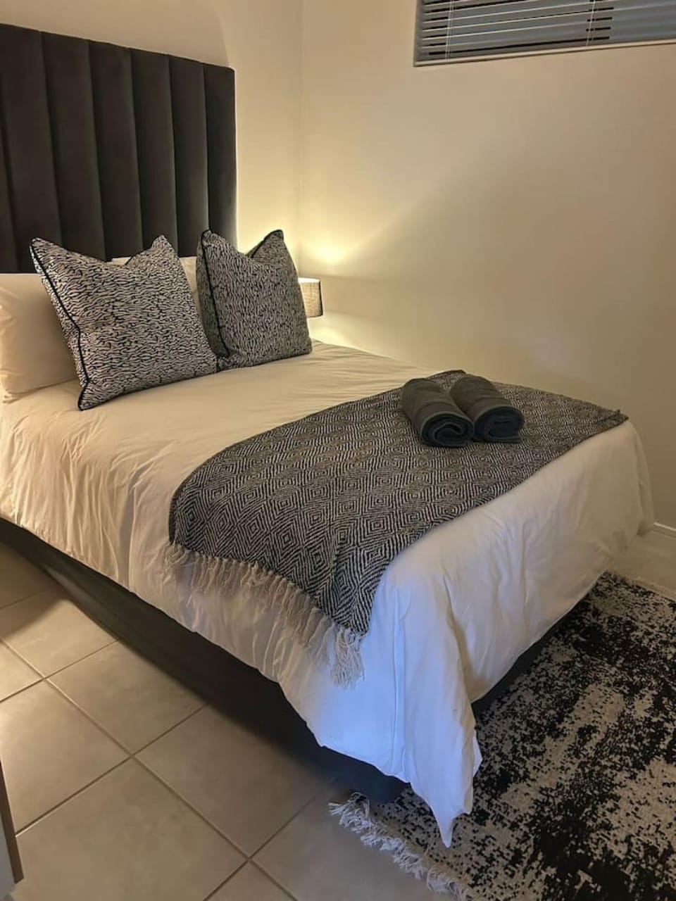 #AlimamaSpaces Pano's Greenpark Apartment in Gauteng