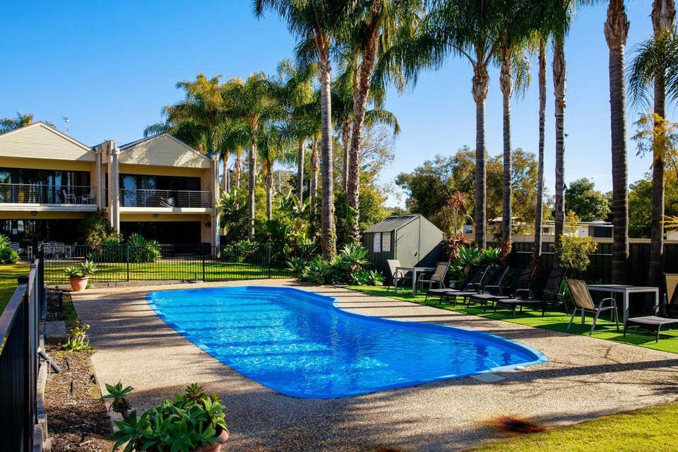 Elsinor Townhouse 1 Apartment in Yarrawonga
