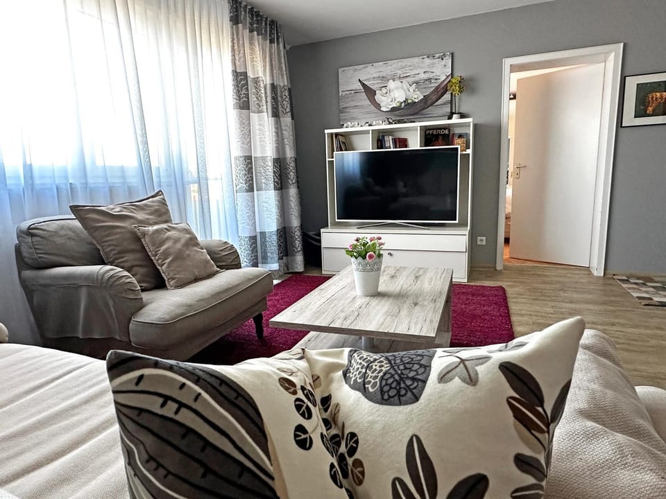 TV and multimedia, Living room, Photo of the whole room