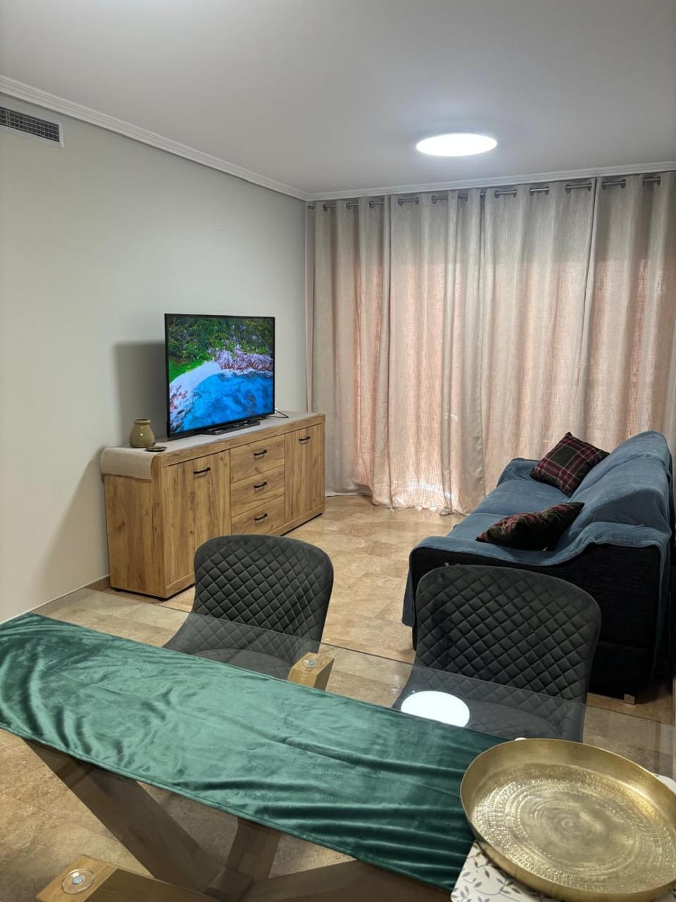 Communal lounge/ TV room, TV and multimedia