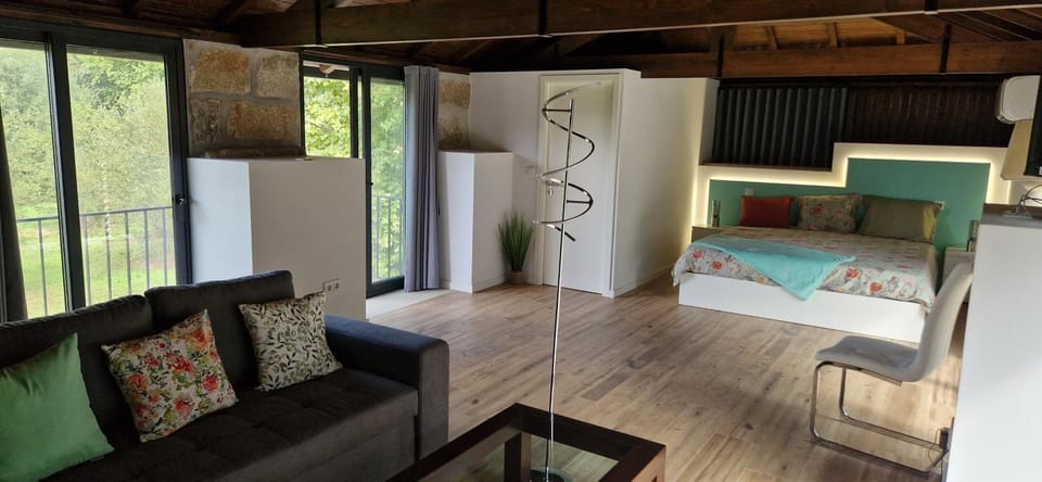 Bed, Living room, Seating area, Bedroom