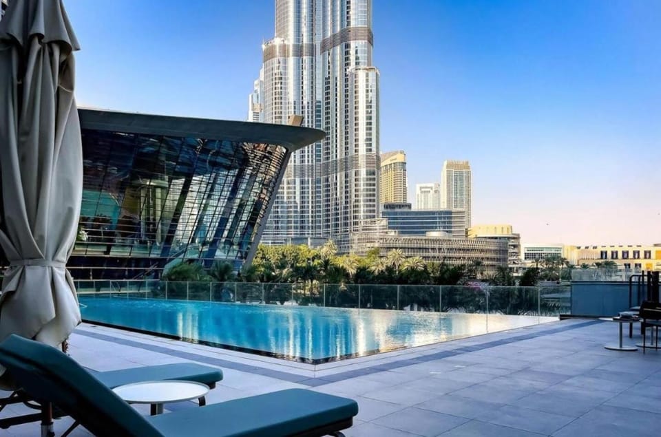 City view, Swimming pool