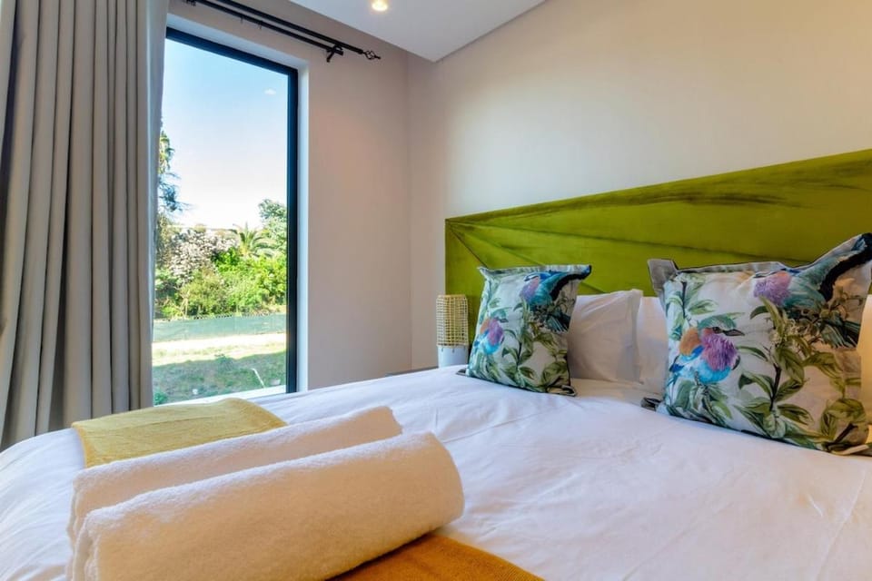 #AlimamaSpaces The Thando's Sandton Gate Apartment in Sandton