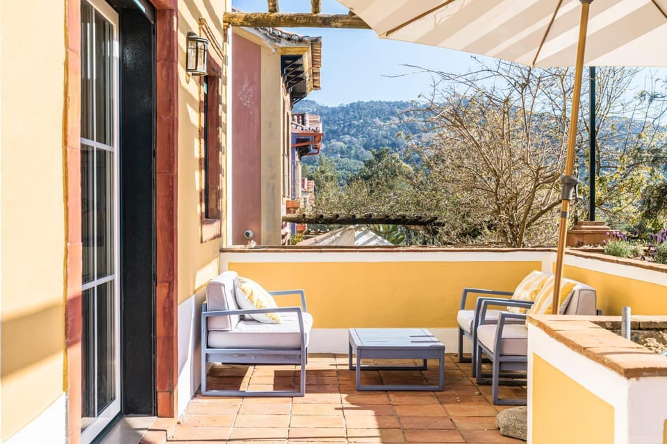 Patio, Mountain view