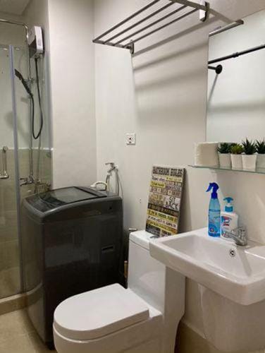 LEAF RESIDENCES MUNTINLUPA - M&G Staycation Apartment hotel in Muntinlupa