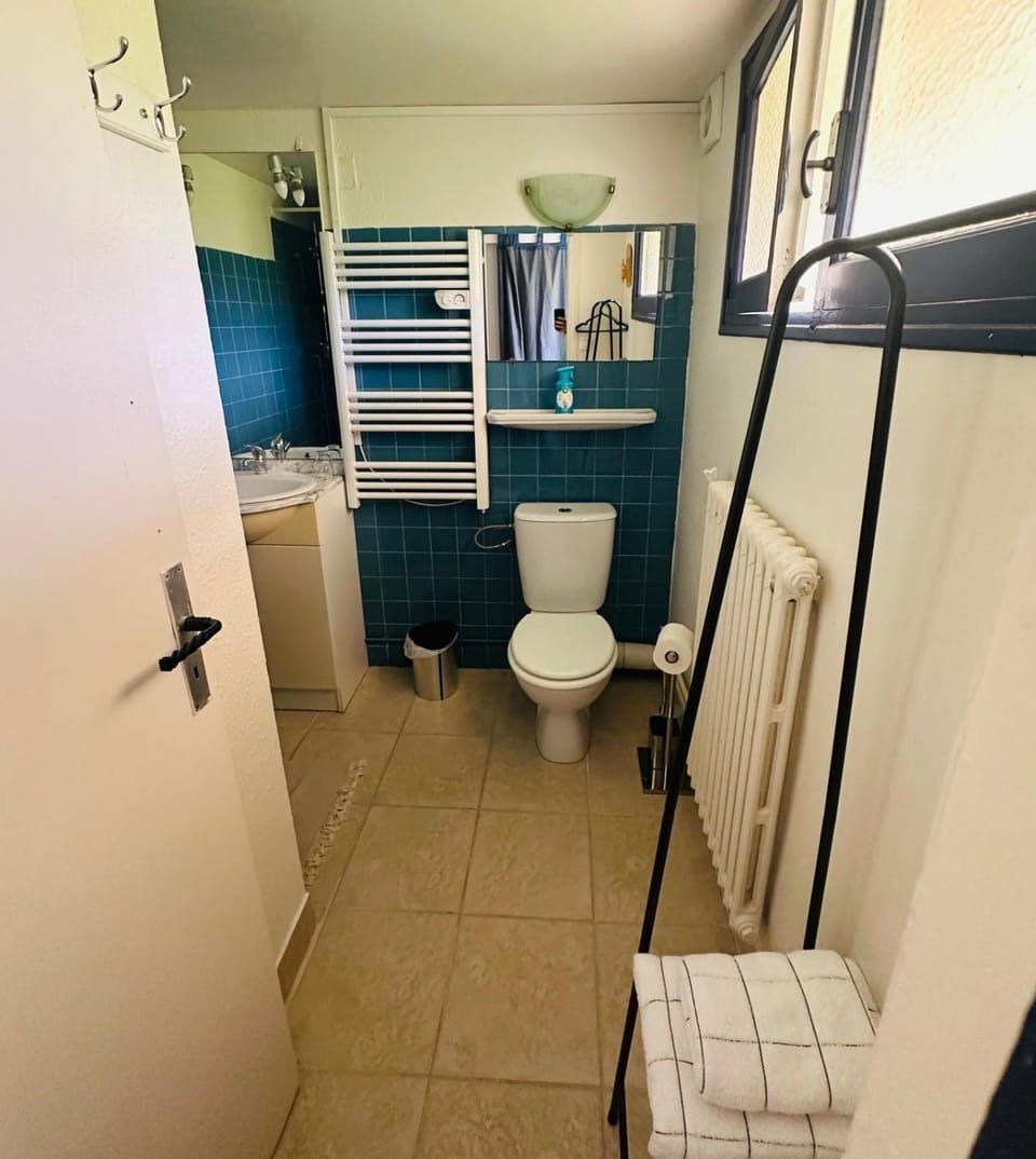 Toilet, Bathroom