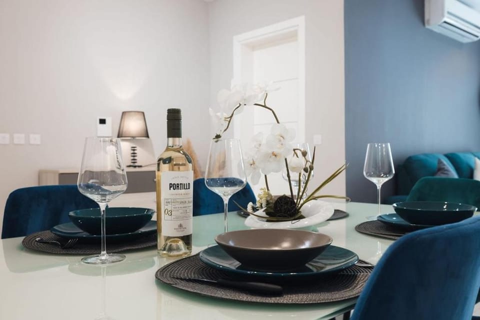 High End 2 Bedroom Apartment St Julians Apartment in Saint Julians