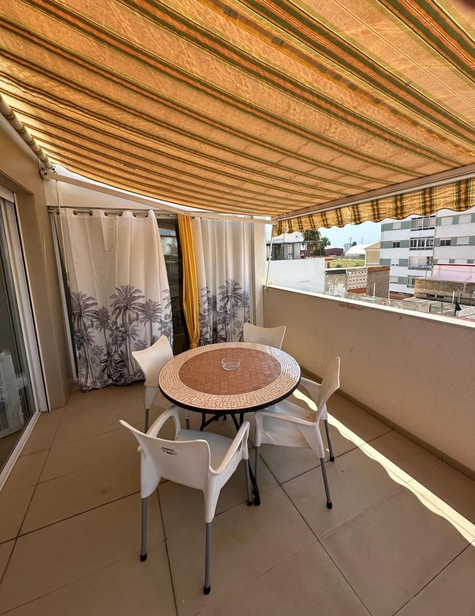 Day, Balcony/Terrace, Balcony/Terrace, Seating area