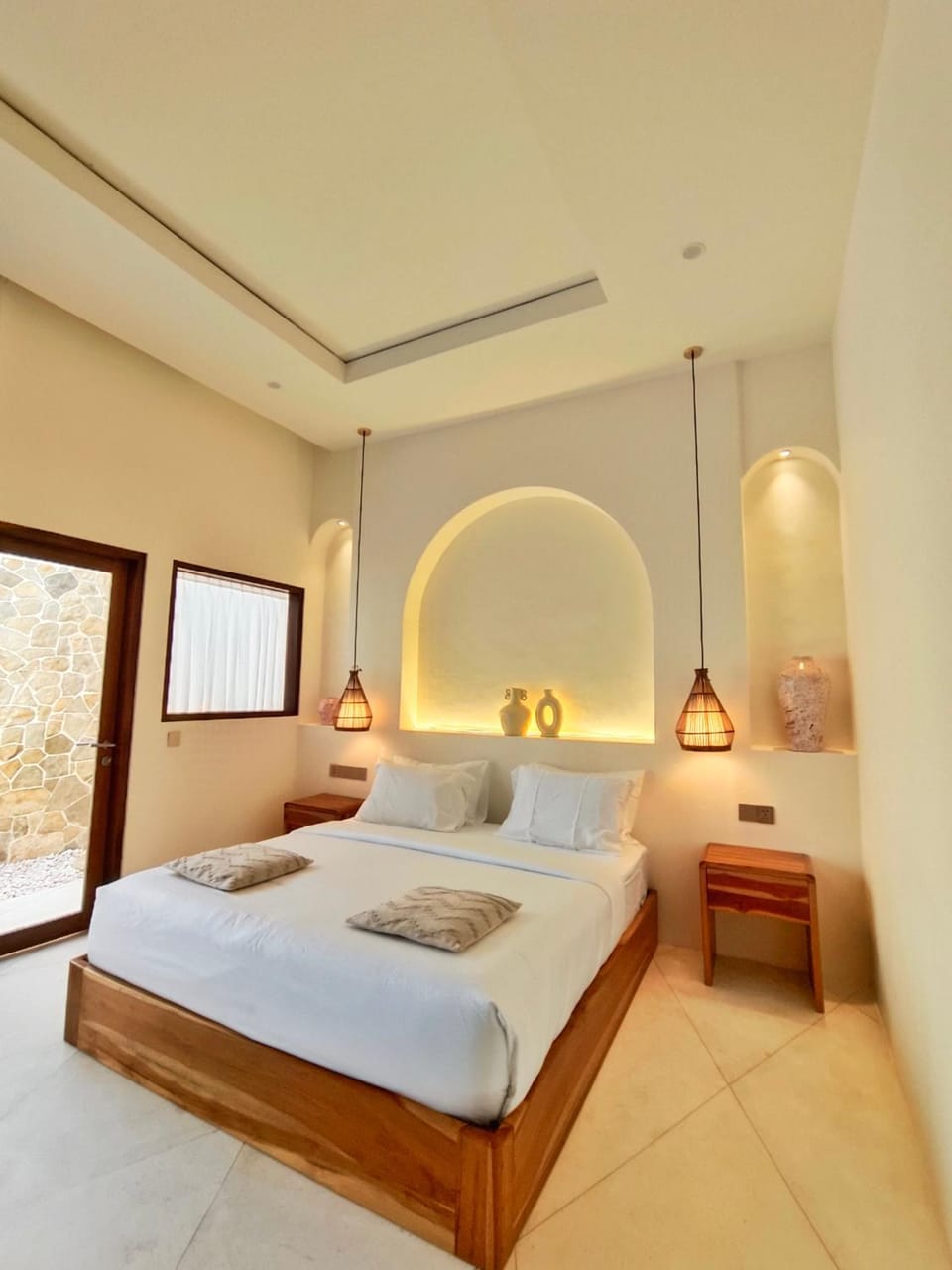 Photo of the whole room, Bedroom