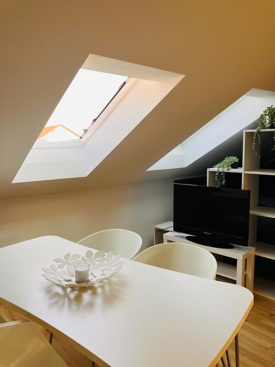 Moderne Dachgeschosswohnung an der Donau Apartment in Straubing-Bogen