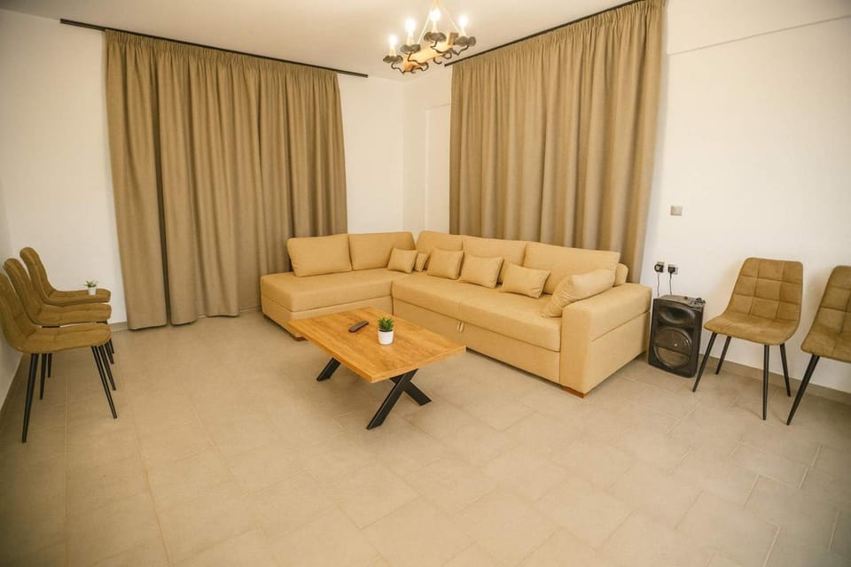 Sinani Villa - Garden Oasis with Private Pool House in Kolympia