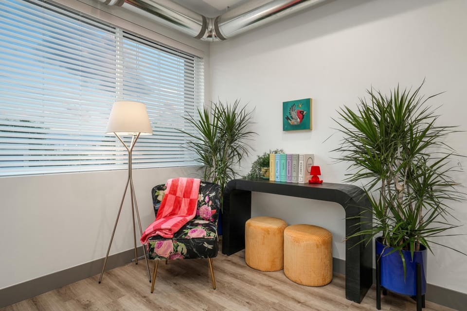 Game Room, Living room, Seating area