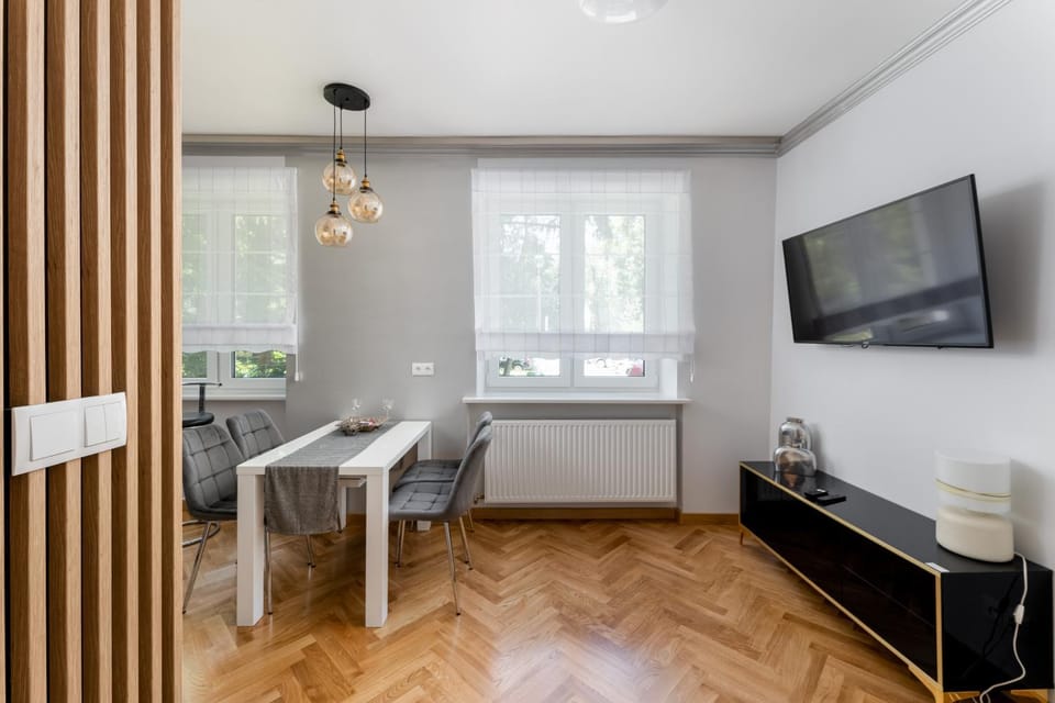 TV and multimedia, Kitchen or kitchenette, Dining area