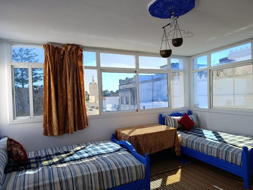 مقهى المدينة احبك Capsule hotel in Tangier-Tétouan-Al Hoceima