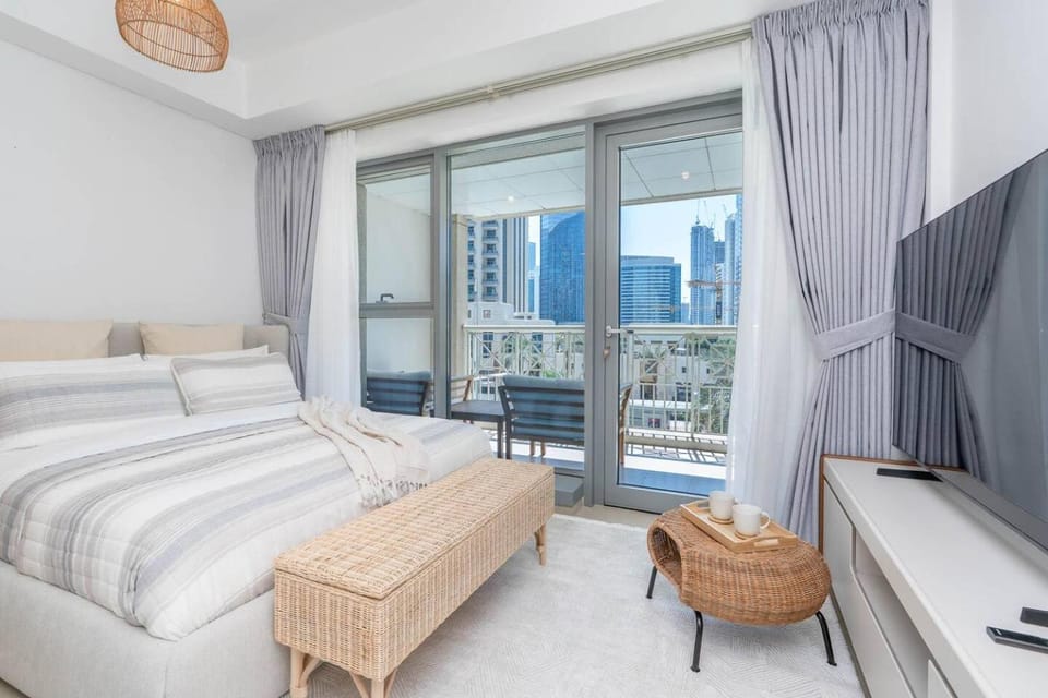 Bed, View (from property/room), Balcony/Terrace, Photo of the whole room, Seating area