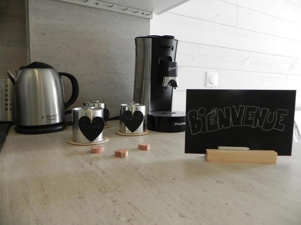 Coffee/tea facilities