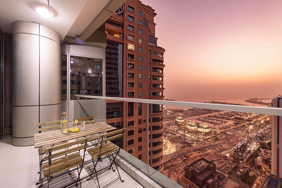 Sea & City View Apartment Dubai Marina - Ravello Living Apartment in Dubai