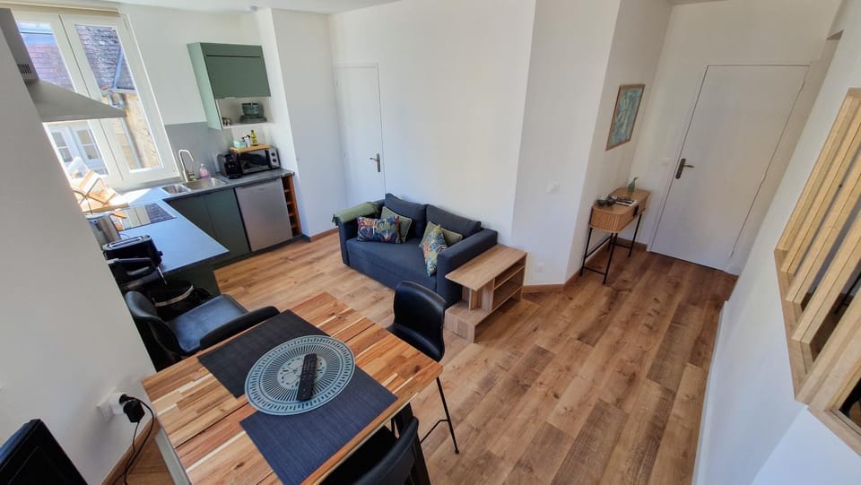 La Terrasse Draps compris Apartment in Occitanie