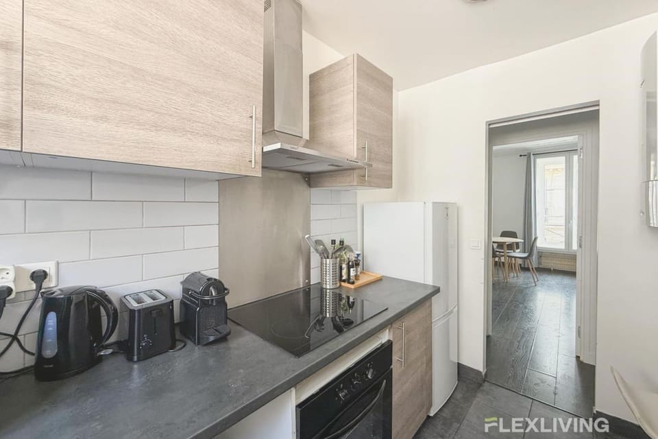 Elegant 2-Bedroom Apartment in the Heart of Paris’ 8th Arrondissement Apartment in Paris