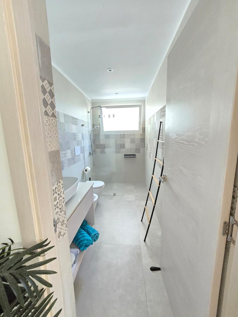 Shower, Bathroom, towels