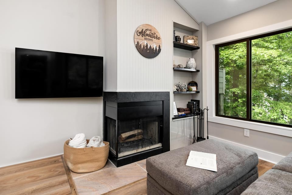 Dobie 24 with Wintergreen Advantage House in Massies Mill