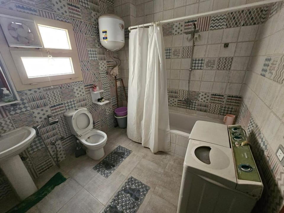 House for family only Apartment in Cairo Governorate