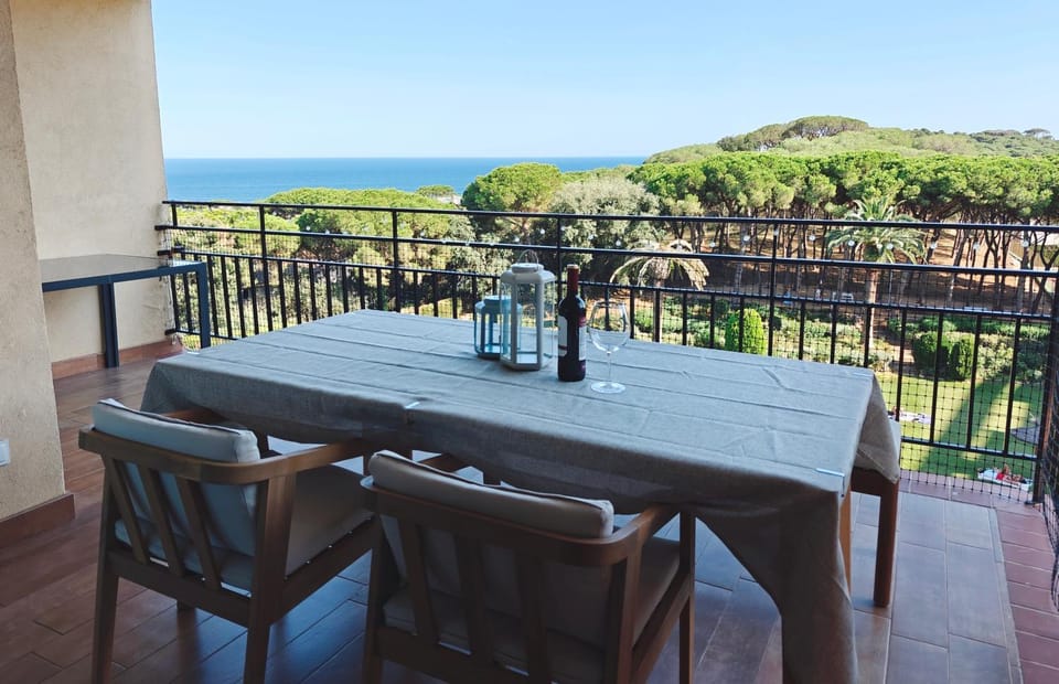 Day, Natural landscape, View (from property/room), Balcony/Terrace, Balcony/Terrace, Food and drinks, Sea view