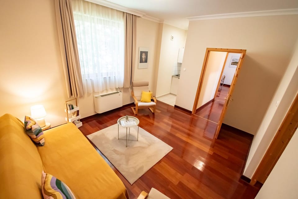 Living room, Bedroom
