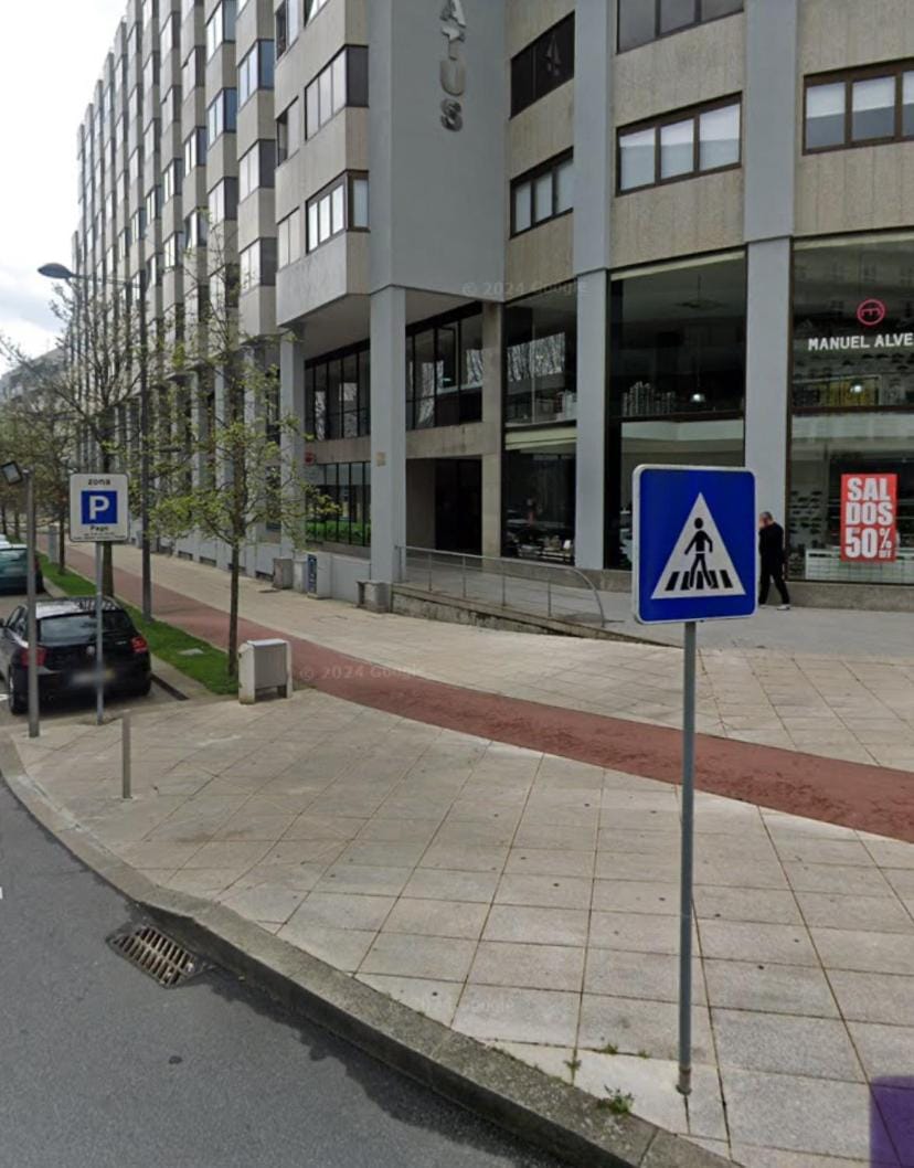 Property building, Location