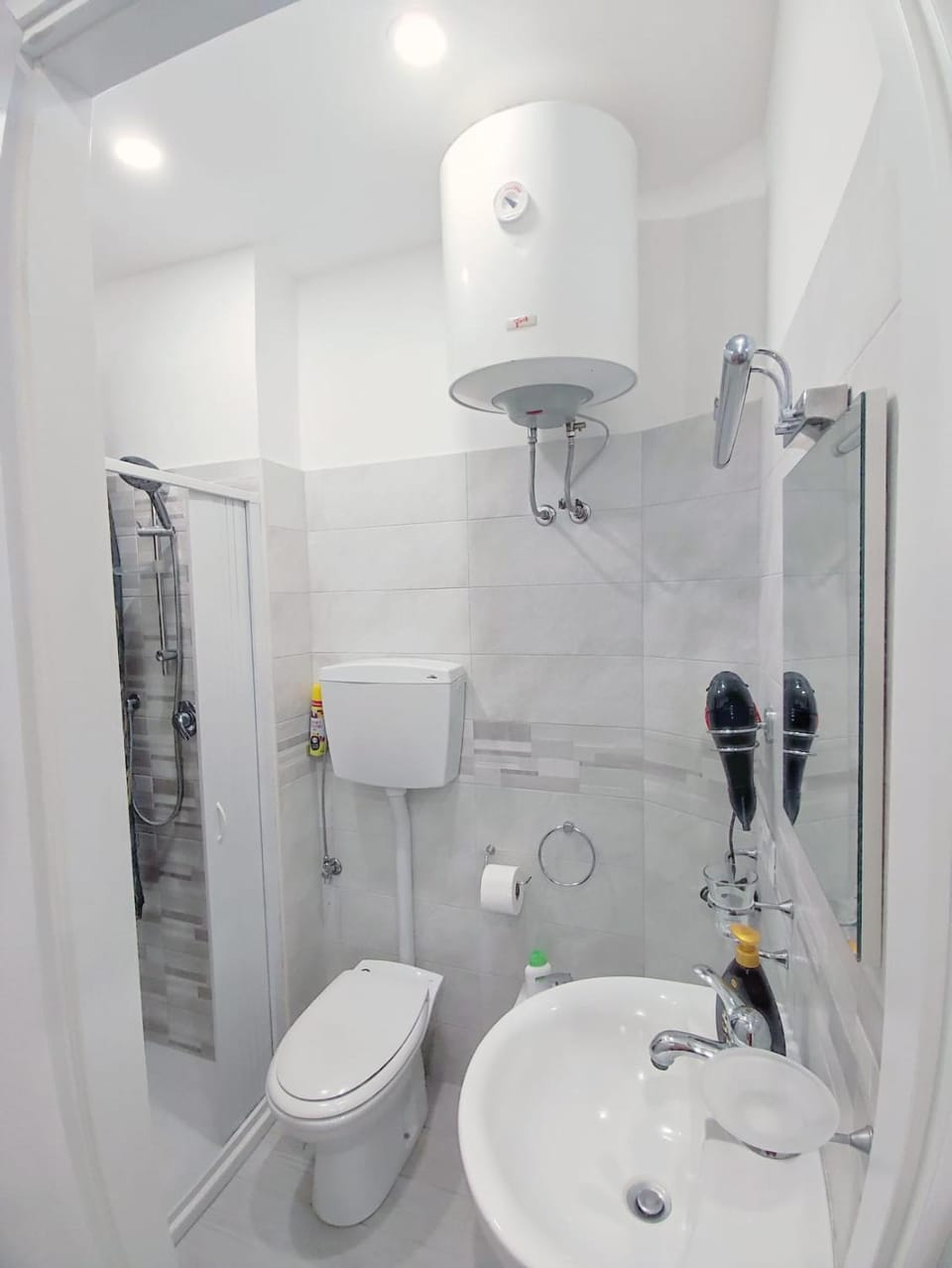 Shower, Toilet, Bathroom