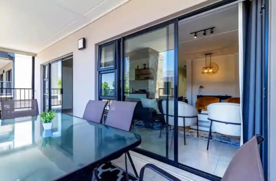 #AlimamaSpaces The Rob's Polofields Apartment in Sandton