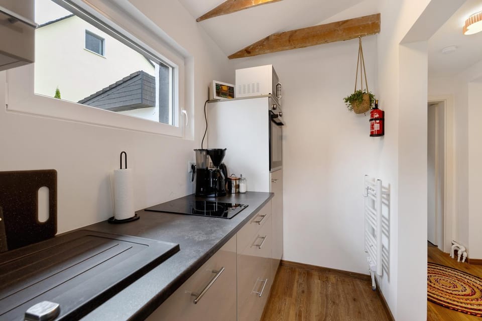 Kitchen or kitchenette, Living room
