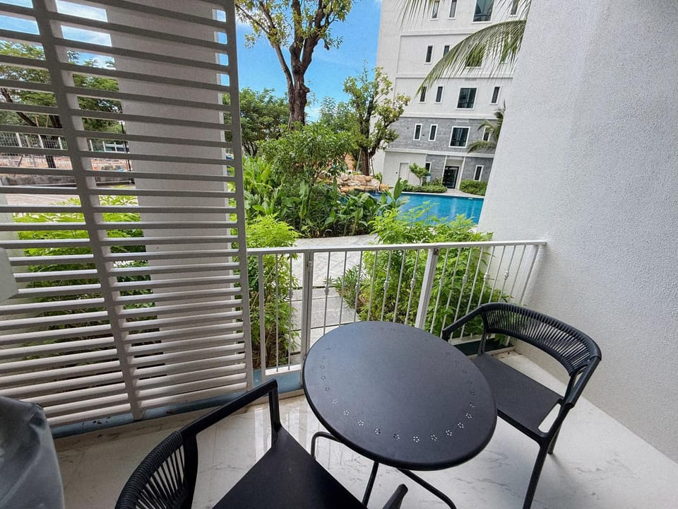 Patio, Day, View (from property/room), Balcony/Terrace, Pool view