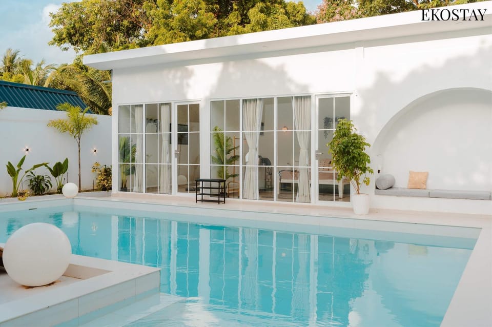 Day, Pool view, Swimming pool