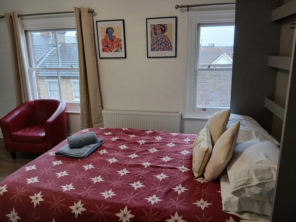 Private En-Suite Room by Christchurch Park - room 6 Bed and Breakfast in Ipswich