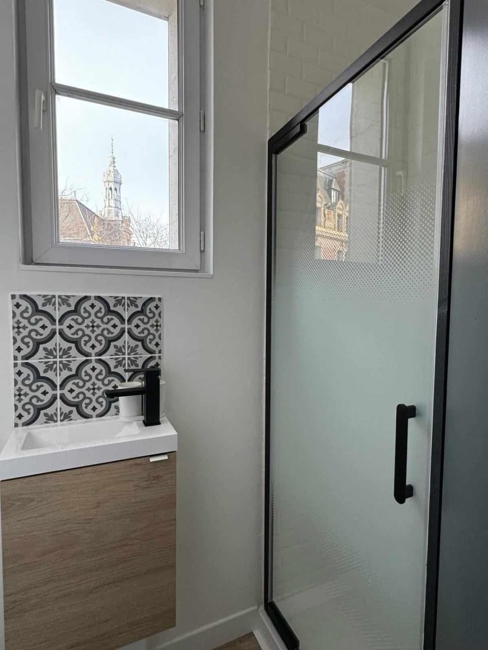 Studio 4, Place de la Gare Apartment in Valenciennes