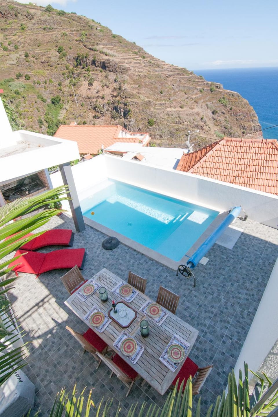 Day, Swimming pool